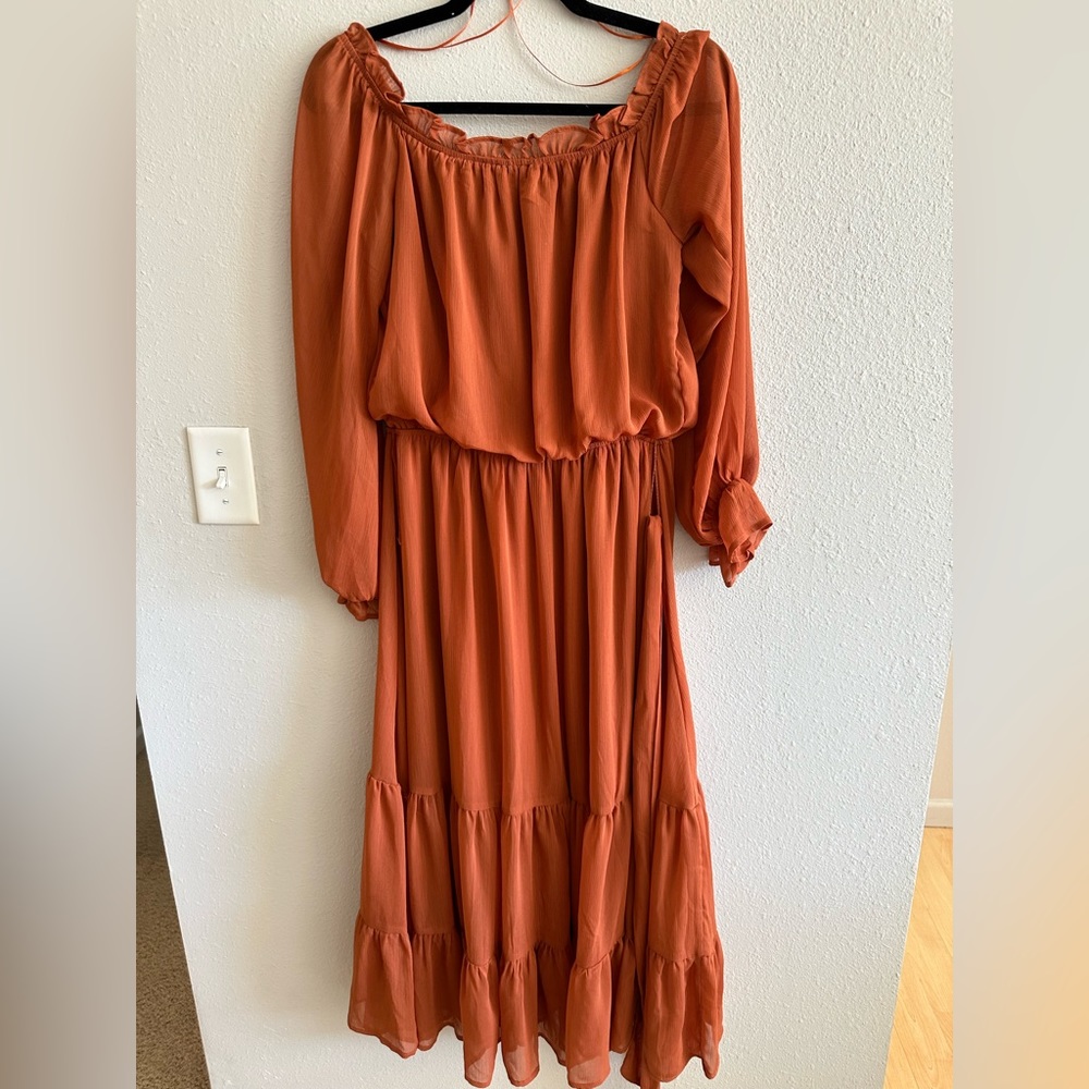 Brunt orange / pumpkin long sleeve tiered maxi dress size medium - Picture 2 of 10